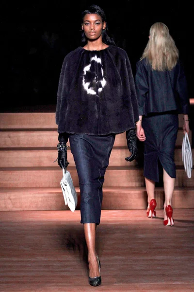 Look 7